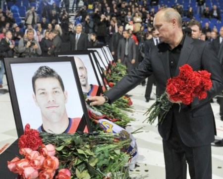 Uçak Kazasında Oyuncuları Ölen Yaroslavl Hokey Takımı Ligden Çekildi