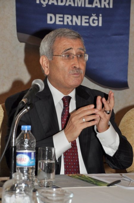 ‘Uçaktaydık, yere indik, kemerleri çözdük, arabayla devam ediyoruz’