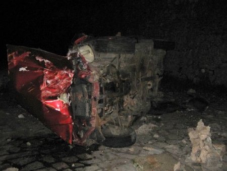 Uçuruma düşen hırsızlık zanlısını kurtarmak için ekipler seferber oldu