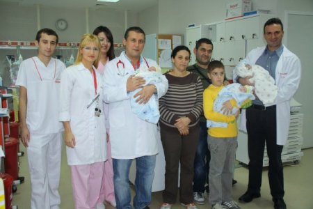 Üçüzlerin ayrılığı mutlu sonla bitti