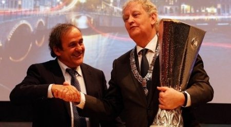 UEFA Avrupa Ligi Kupası Amsterdam'da