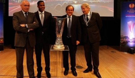 UEFA Avrupa Ligi Kupası Amsterdam'da