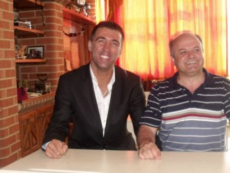 Üftade Değerler Platformu, Hakan Şükür'e Plaket Verdi