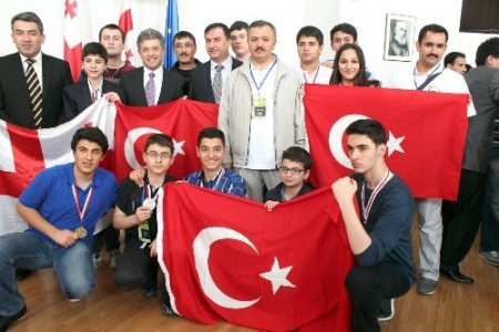 Ufuk Lisesi, Proje Matematik Yarışması'nda dünya ikincisi oldu