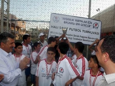 Ufuk Okuma Salonlarından satranç ve futbol turnuvası