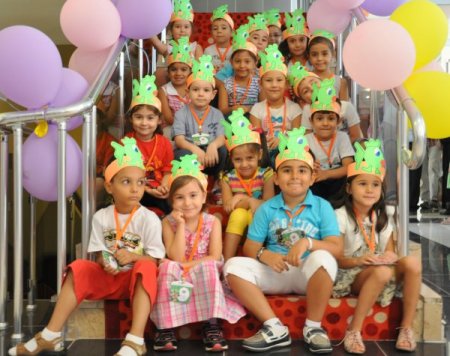 Ufuklu minikler gökyüzünü balonlarla süsledi