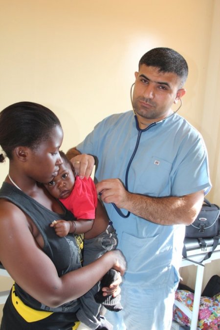 Uganda’da Şifa Dağıtan Doktorlar Batman’a Döndü