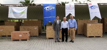 Uganda'ya kurulacak hastanesinin tıbbi malzemeleri Adana'dan yola çıktı