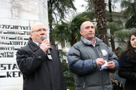 Uğur Mumcu, Bursa'da Düzenlenen Yürüyüşle Anıldı