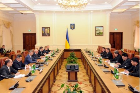 Ukrayna, Türkmenistan vatandaşlarına vize rejimini kolaylaştırmak istiyor