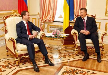 Ukrayna İle Rusya Arasında 8 Anlaşma İmzalandı