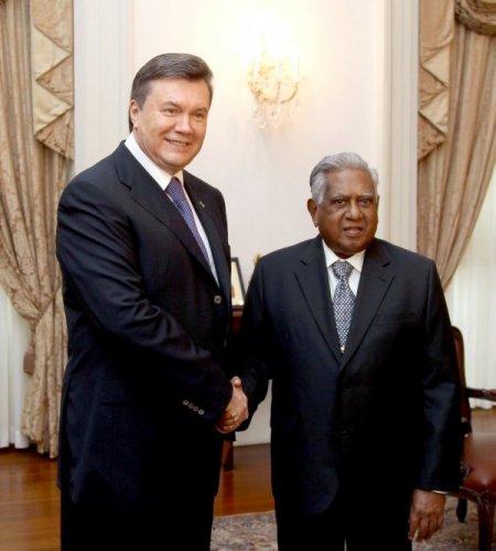 Ukrayna Ve Singapur Cumhurbaşkanları İşbirliği Konusunda Anlaştı