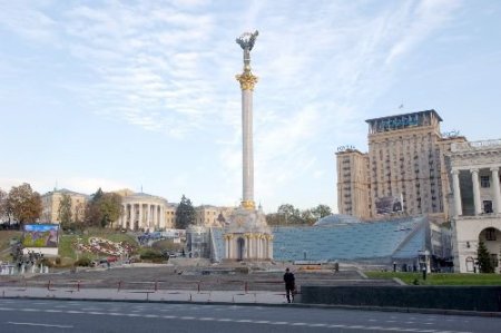 Ukrayna'da Demir Perde Komünist Ve Ulusalcıları Ayırdı