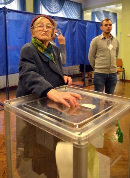 Ukrayna'da halk sandık başında