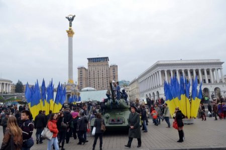 Ukrayna’da seçim günü meydana çıkan tanklar farklı yorumlandı (Özel)