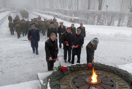 Ukrayna’da silahlı kuvvetler günü törenlerle kutlandı
