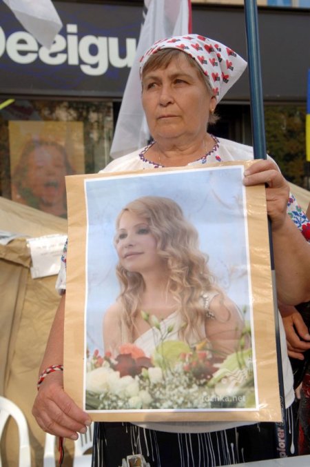 Ukrayna’da Timoşenko Yanlılarının Eylemleri Devam Ediyor