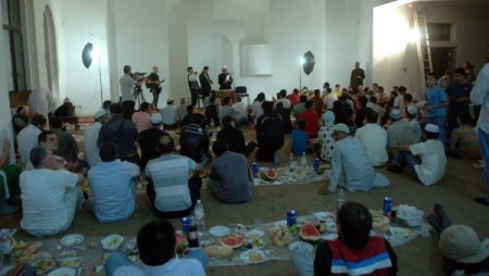 Ukrayna’daki Müslümanlar Kadir Gecesi’ni Birlikte İhya Etti