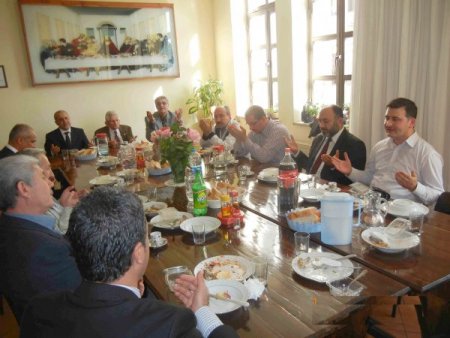 Ülkenin birliği için her türlü katkıyı vermeye hazırız