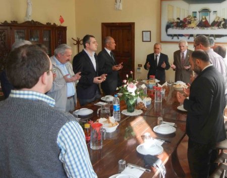 Ülkenin birliği için her türlü katkıyı vermeye hazırız