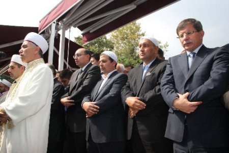Ülker'in Annesi, Ebediyete Uğurlandı