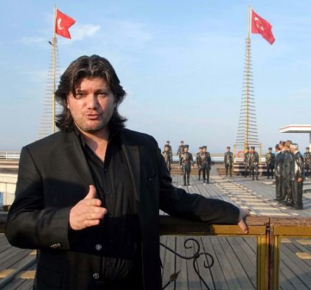 Ülkücü Sanatçı Şafak: Şiddet İletişim Modeli Değildir