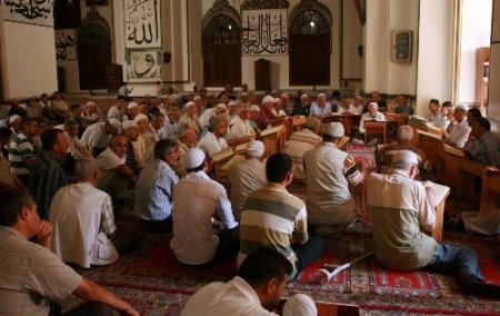 Ulu Camii'de Ramazan Hatimlerle Bereketleniyor