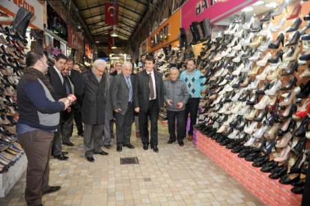 Ulucami Caddesi'nde cephe ve zemin yenileniyor