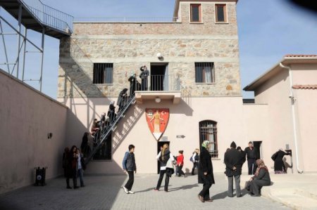 Ulucanlar Cezaevi Müzesi’ne gelenler siyasilerin yattığı koğuşu soruyor