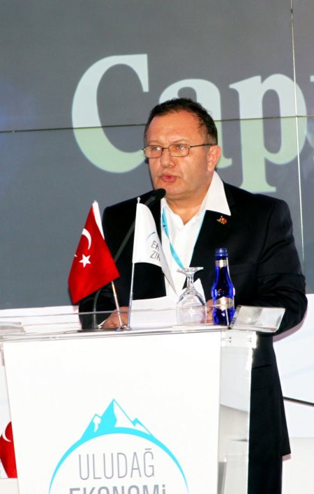Uludağ Ekonomi Zirvesi açılış konuşmaları ile başladı