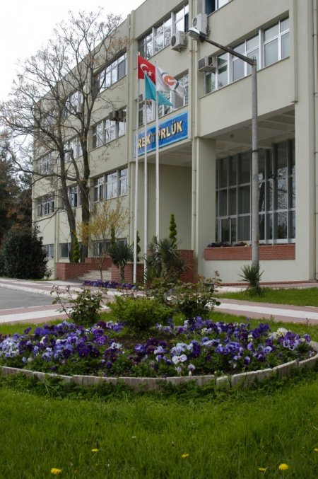 Uludağ Üniversitesi, hızlı ve nitelikli hizmet için yeniden organize olacak