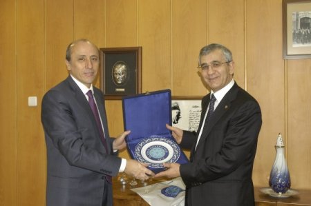 Uludağ Üniversitesi ile Azerbaycan Hazar Üniversitesi işbirliğine gitti