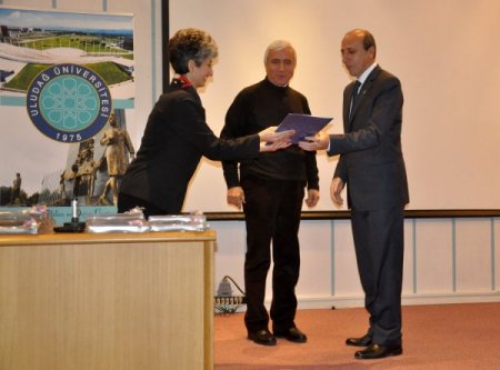 Uludağ Üniversitesi yardım gönüllülerini ödüllendirdi