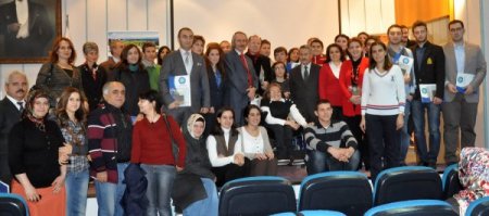 Uludağ Üniversitesi yardım gönüllülerini ödüllendirdi