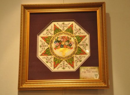 Uludağ Üniversitesi'nde ince kağıt oymacılığı sergisi açıldı