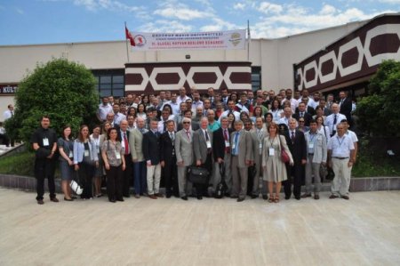 Ulusal Hayvan Besleme Kongresi'nde Yağlı Tohum Ve İthalat Sorunu Tartışıldı