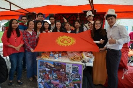 Uluslararası Antalya Üniversitesi'nden uluslararası kültür şenliği