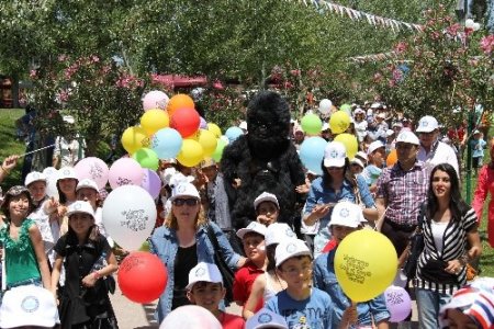Uluslararası Çocuk ve Gençlik Tiyatroları Festivali başladı