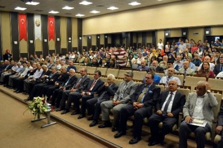 Uluslararası Necip Fazıl Kısakürek Sempozyumu başladı