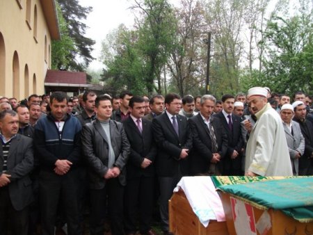 Ulus’taki Trafik Kazasında Hayatını Kaybeden 2 Kişi Toprağa Verildi