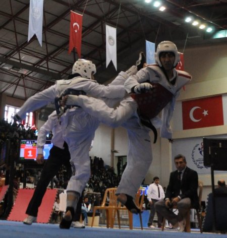 Ümitler Türkiye Şampiyonası'nda ilk gün birincileri İzmir ve Erzurum’dan