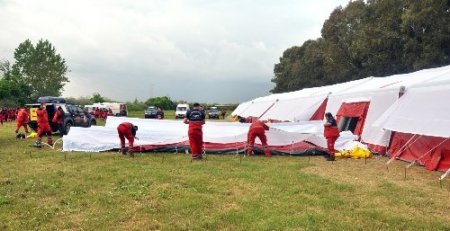 UMKE Personeli tatbikat kampında