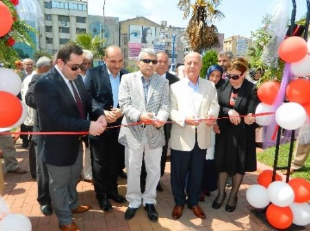 Umut Derneği Geleneksel Bahar Şenliği coşkulu başladı