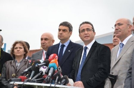 Umut Oran: CHP sağ duyulu olmasaydı, çok daha olumsuz olaylar yaşanırdı