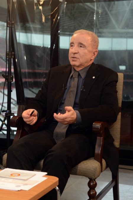 Ünal Aysal'dan Snijder müjdesi