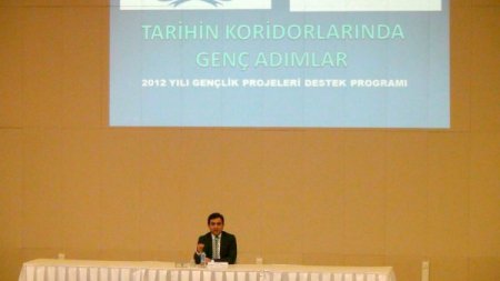 “Üniversite gençliği terör örgütlerinin tuzağına düşmemeli”