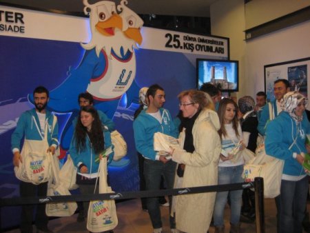 Üniversite Kış Oyunları Çevre Komitesi'nden Çevreci Çanta