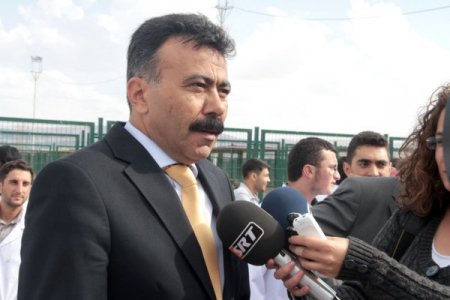 Üniversite öğrencileri hayvan barınağını ziyaret etti