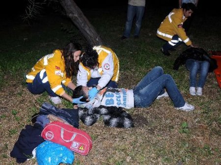 Üniversite Öğrencileri Kaza Yaptı: 2 Yaralı