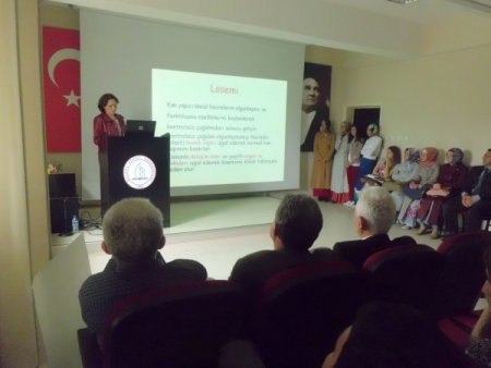 Üniversite Öğrencileri Lösemili Çocukları Ziyaret Etti